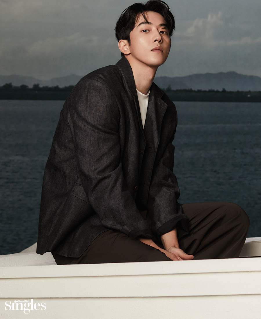 남주혁의 기억, 남주혁, 포스트에세이, 싱글즈, Single Plus